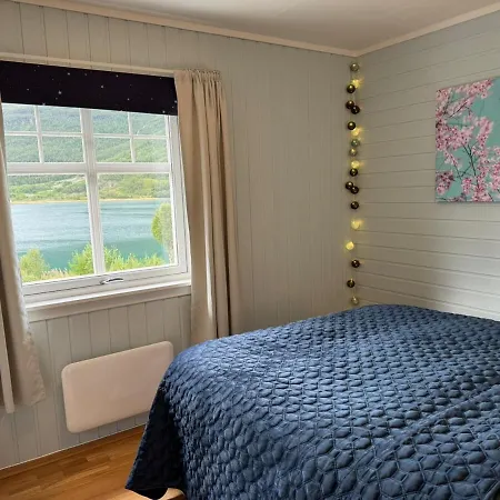 Cozy Near Close To The Sea And Mountain's Тромсё