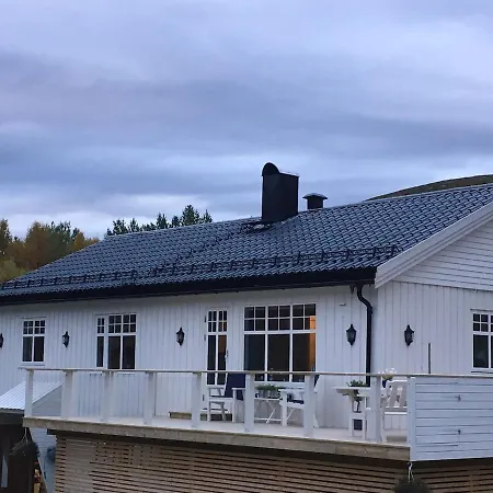Cozy Near Close To The Sea And Mountain's Тромсё